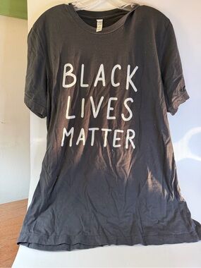 Soft Men’s Large Bella + Canvas "Black Lives Matter" Graphic Tee 100% Cotton